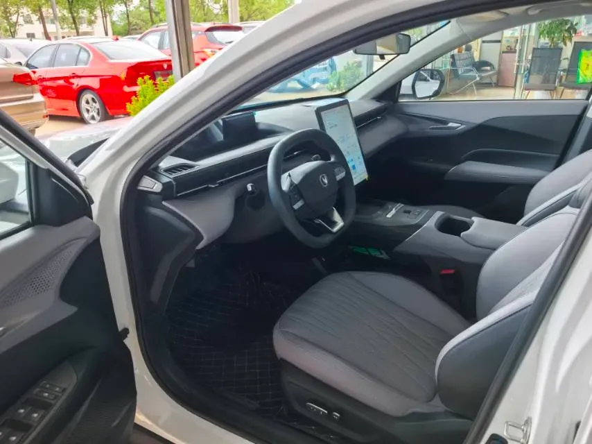 2025 ChangAn EadoPHEV 1.5L 98HP L4 E-CVT PHEV,autocango,china used car exporter,china ev exporter,chinese used car exporter,chinese used ev exporter