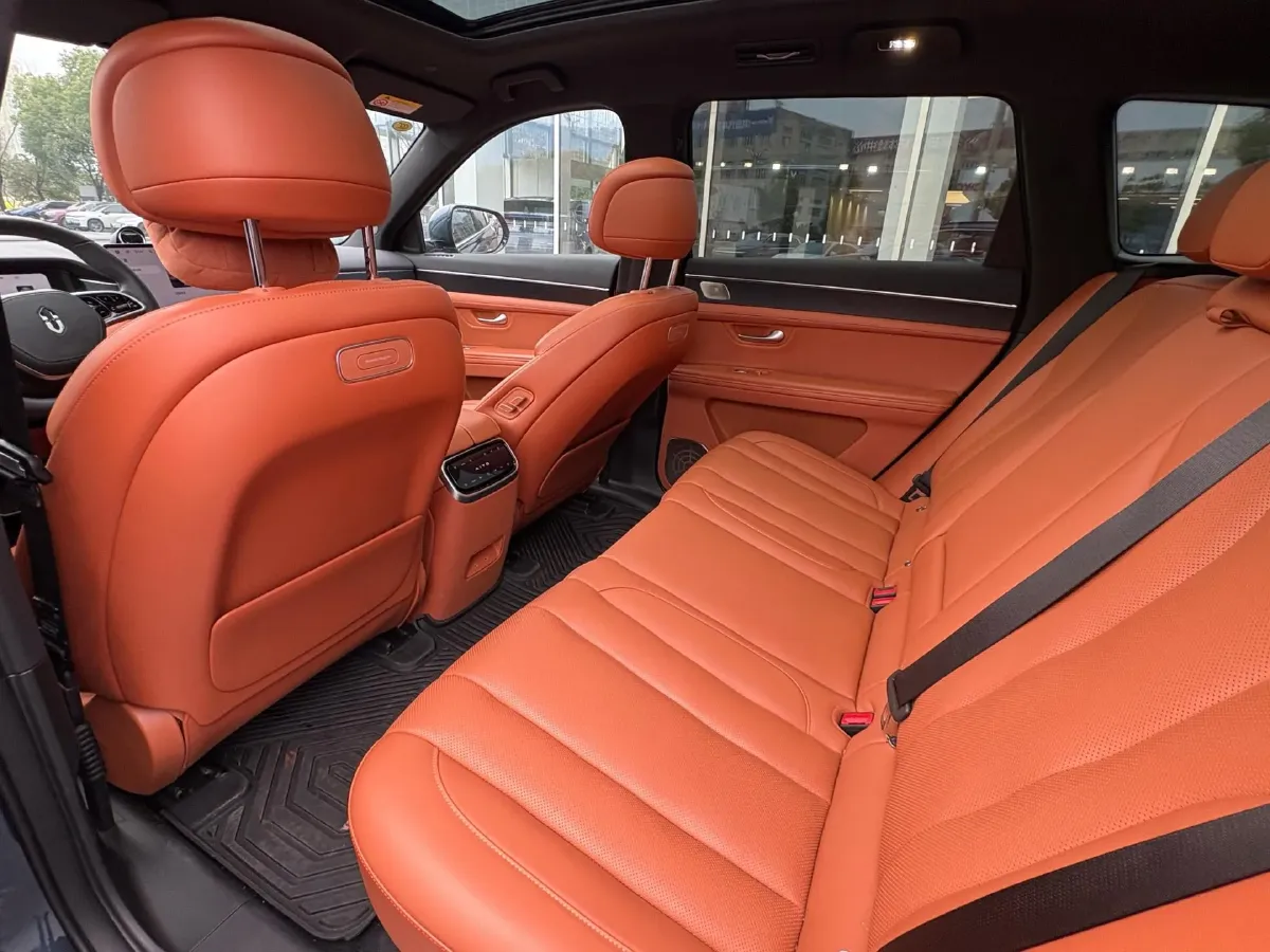 2024 AITO AITO M7 1.5T 152HP L4 REEV 42KWH,autocango,china used car exporter,china ev exporter,chinese used car exporter,chinese used ev exporter