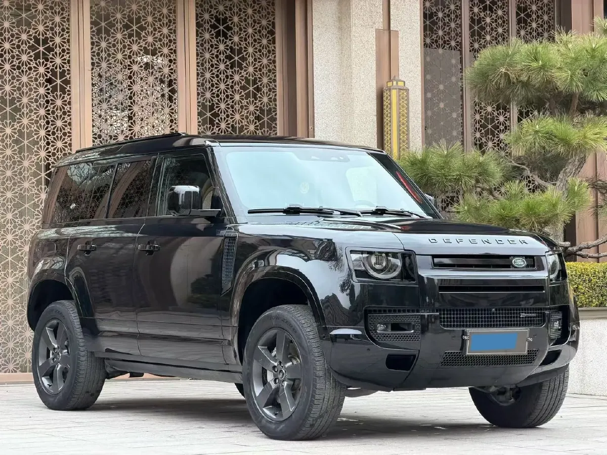 2023 Land Rover Defender 3.0T 400HP L6 8AT,autocango,china used car exporter,china ev exporter,chinese used car exporter,chinese used ev exporter