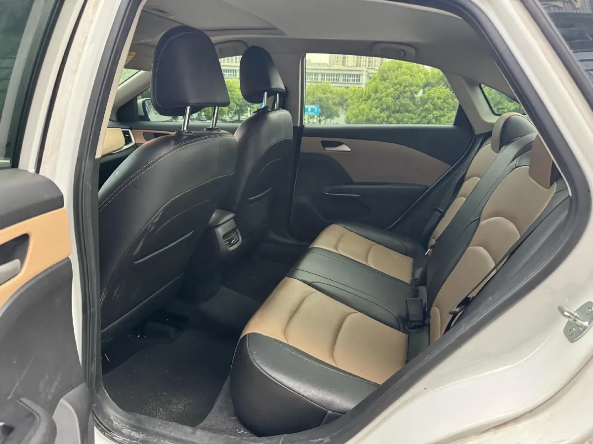 2021 Chevrolet Monza 1.5L 113HP L4 6AT,autocango,china used car exporter,china ev exporter,chinese used car exporter,chinese used ev exporter