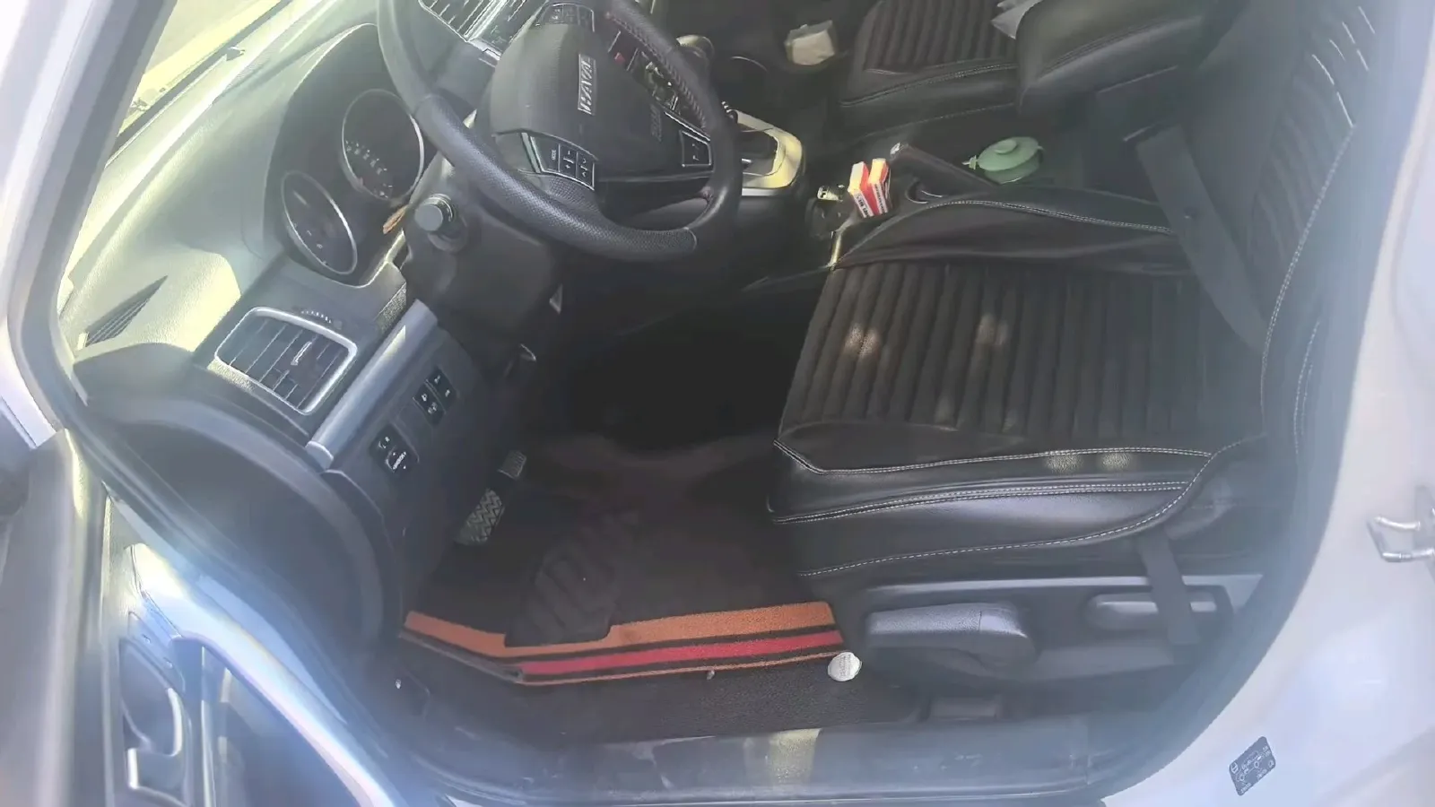 2019 Haval M6 1.5T 150HP L4 7DCT,autocango,china used car exporter,china ev exporter,chinese used car exporter,chinese used ev exporter