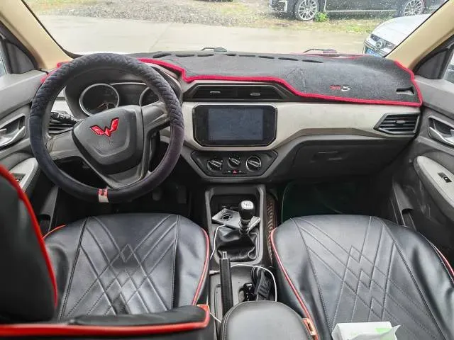 2021 WuLing HongGuang 1.5L 99HP L4 6MT,autocango,china used car exporter,china ev exporter,chinese used car exporter,chinese used ev exporter