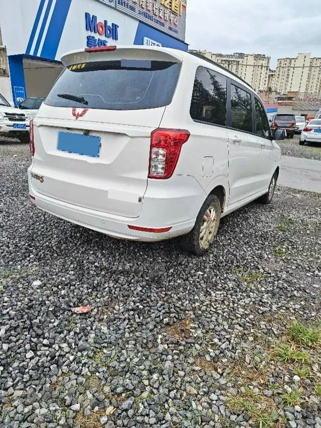 2021 WuLing HongGuang 1.5L 99HP L4 6MT,autocango,china used car exporter,china ev exporter,chinese used car exporter,chinese used ev exporter
