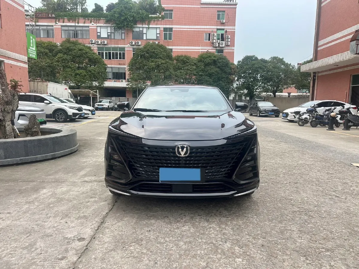 2023 ChangAn UNI-T 1.5T 188HP L4 7DCT,autocango,china used car exporter,china ev exporter,chinese used car exporter,chinese used ev exporter