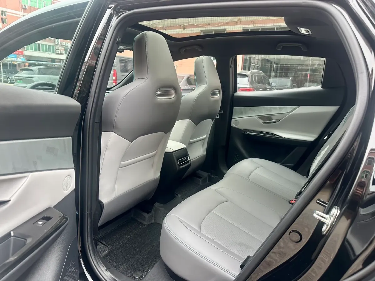 2023 ChangAn UNI-T 1.5T 188HP L4 7DCT,autocango,china used car exporter,china ev exporter,chinese used car exporter,chinese used ev exporter