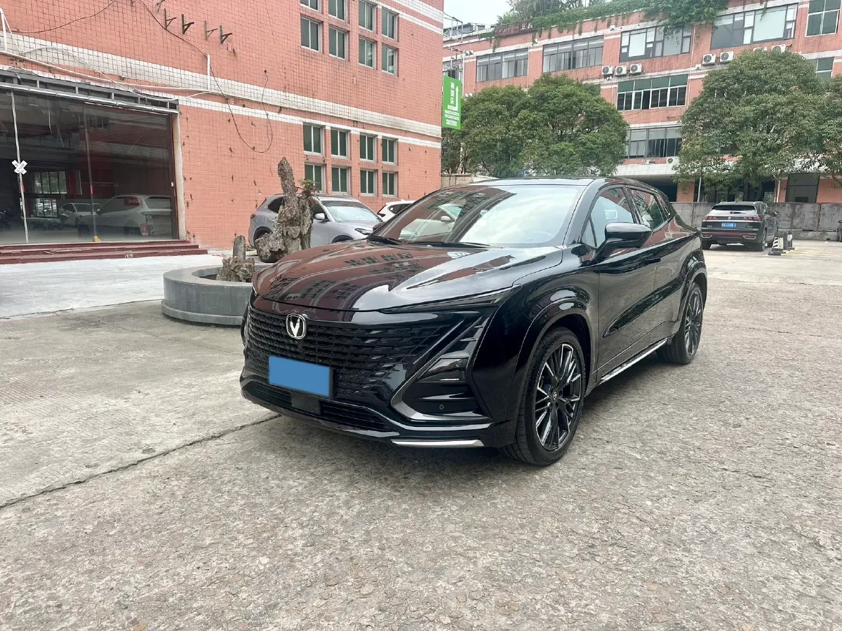 2023 ChangAn UNI-T 1.5T 188HP L4 7DCT,autocango,china used car exporter,china ev exporter,chinese used car exporter,chinese used ev exporter