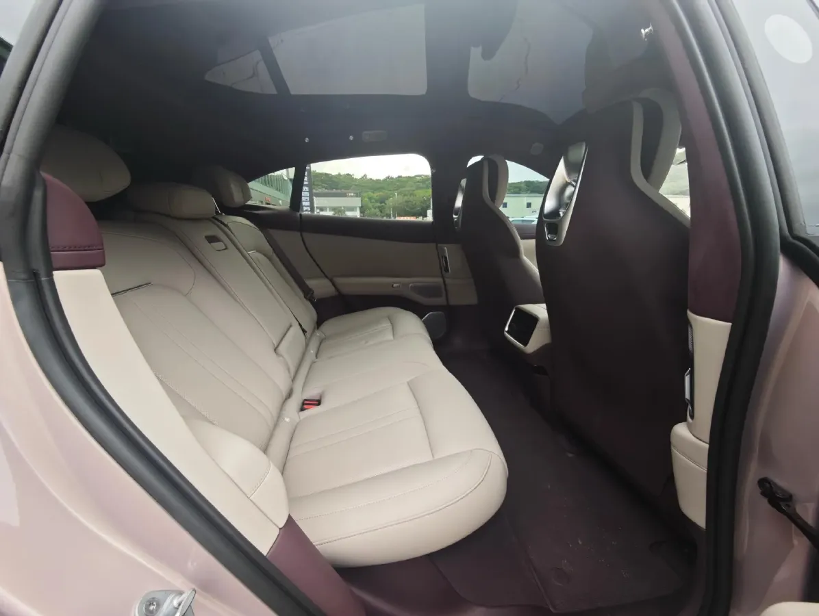 2025 MI YU7 BEV 101.7KWH,autocango,china used car exporter,china ev exporter,chinese used car exporter,chinese used ev exporter