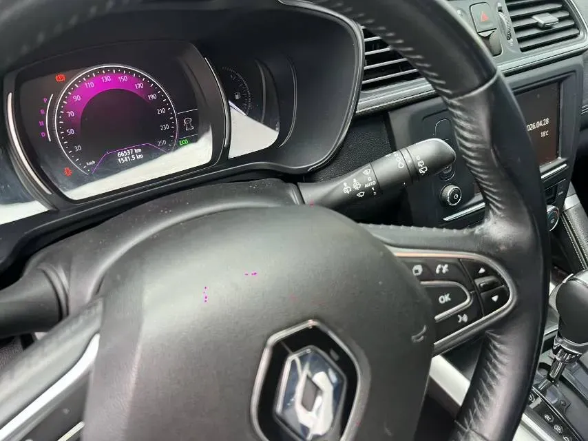 2017 Renault Kadjar 2.0L 150HP L4 CVT,autocango,china used car exporter,china ev exporter,chinese used car exporter,chinese used ev exporter