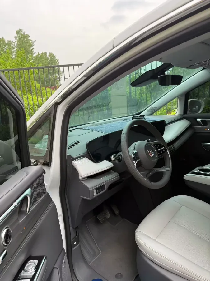 2025 Buick GL8 2.0T 237HP L4 9AT,autocango,china used car exporter,china ev exporter,chinese used car exporter,chinese used ev exporter