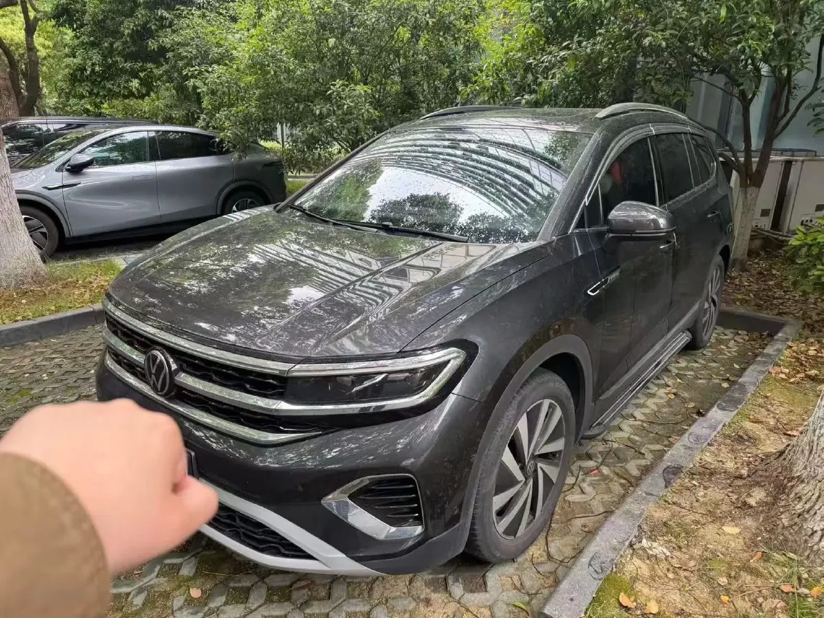 2022 Volkswagen Talagon 2.0T 220HP L4 7DCT,autocango,china used car exporter,china ev exporter,chinese used car exporter,chinese used ev exporter