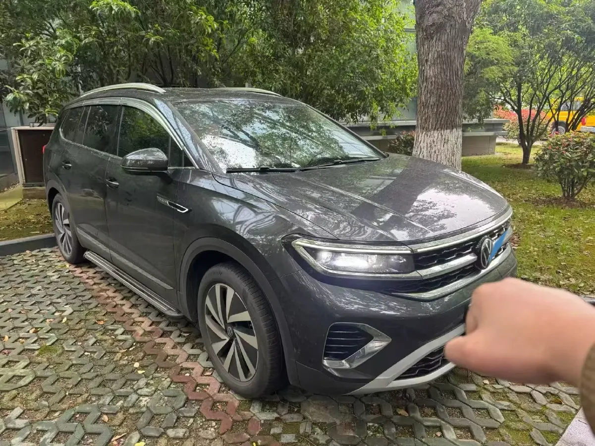 2022 Volkswagen Talagon 2.0T 220HP L4 7DCT,autocango,china used car exporter,china ev exporter,chinese used car exporter,chinese used ev exporter