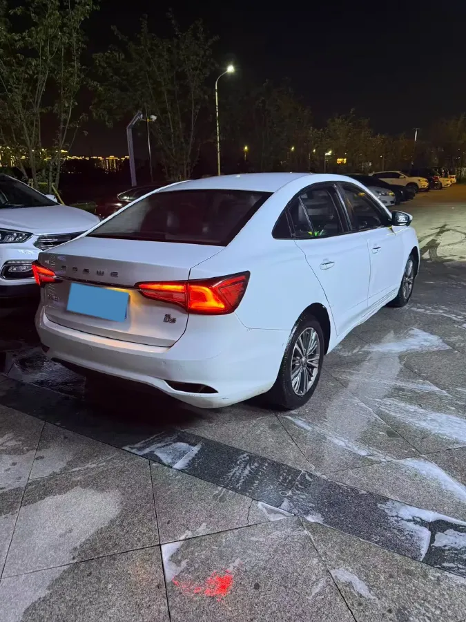 2019 Roewe i5 1.5L 120HP L4 CVT,autocango,china used car exporter,china ev exporter,chinese used car exporter,chinese used ev exporter