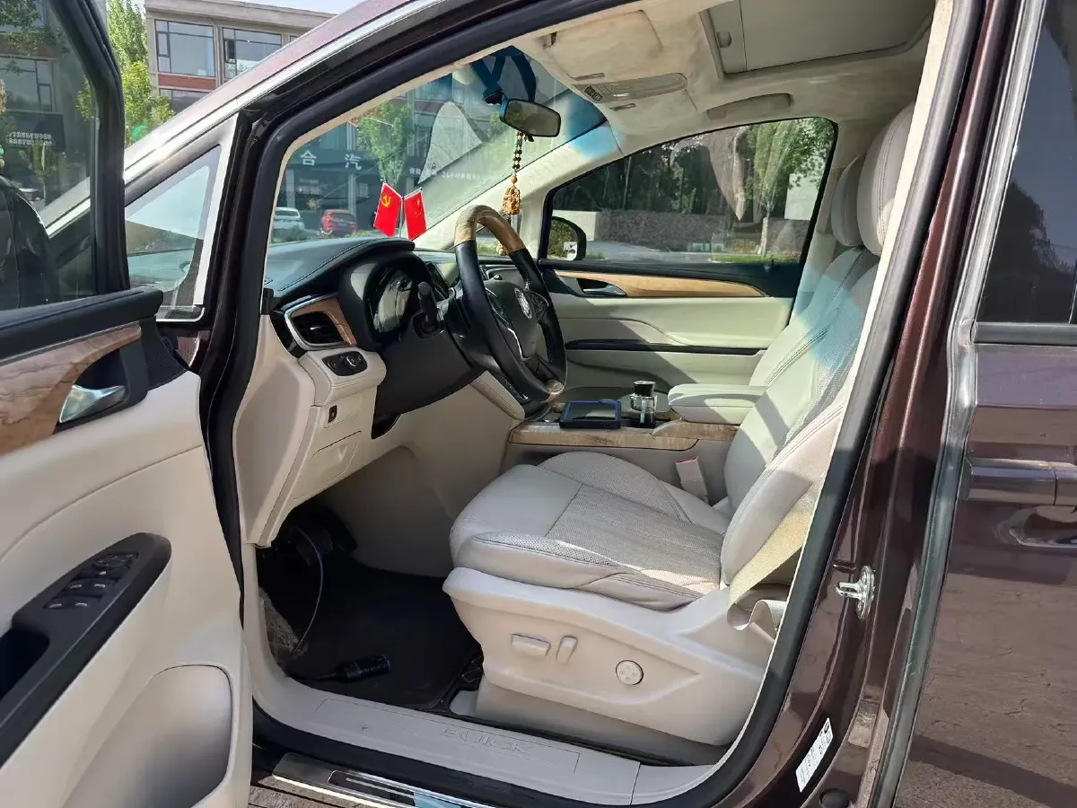 2018 Buick GL8 2.0T 260HP L4 6AT,autocango,china used car exporter,china ev exporter,chinese used car exporter,chinese used ev exporter