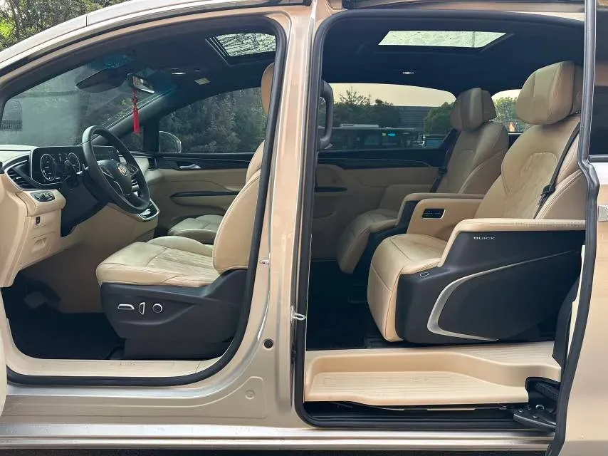 2022 Buick GL8 2.0T 237HP L4 9AT,autocango,china used car exporter,china ev exporter,chinese used car exporter,chinese used ev exporter