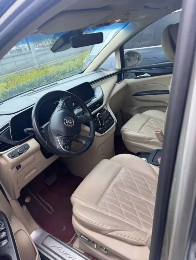 2022 Buick GL8 2.0T 237HP L4 9AT,autocango,china used car exporter,china ev exporter,chinese used car exporter,chinese used ev exporter