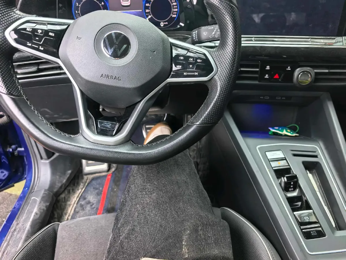 2023 Volkswagen Golf 1.4T 150HP L4 7DCT,autocango,china used car exporter,china ev exporter,chinese used car exporter,chinese used ev exporter