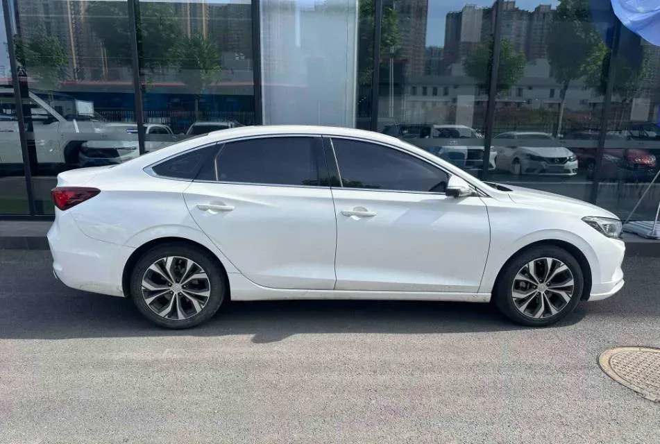 2021 ChangAn Eado 1.4T 160HP L4 7DCT,autocango,china used car exporter,china ev exporter,chinese used car exporter,chinese used ev exporter