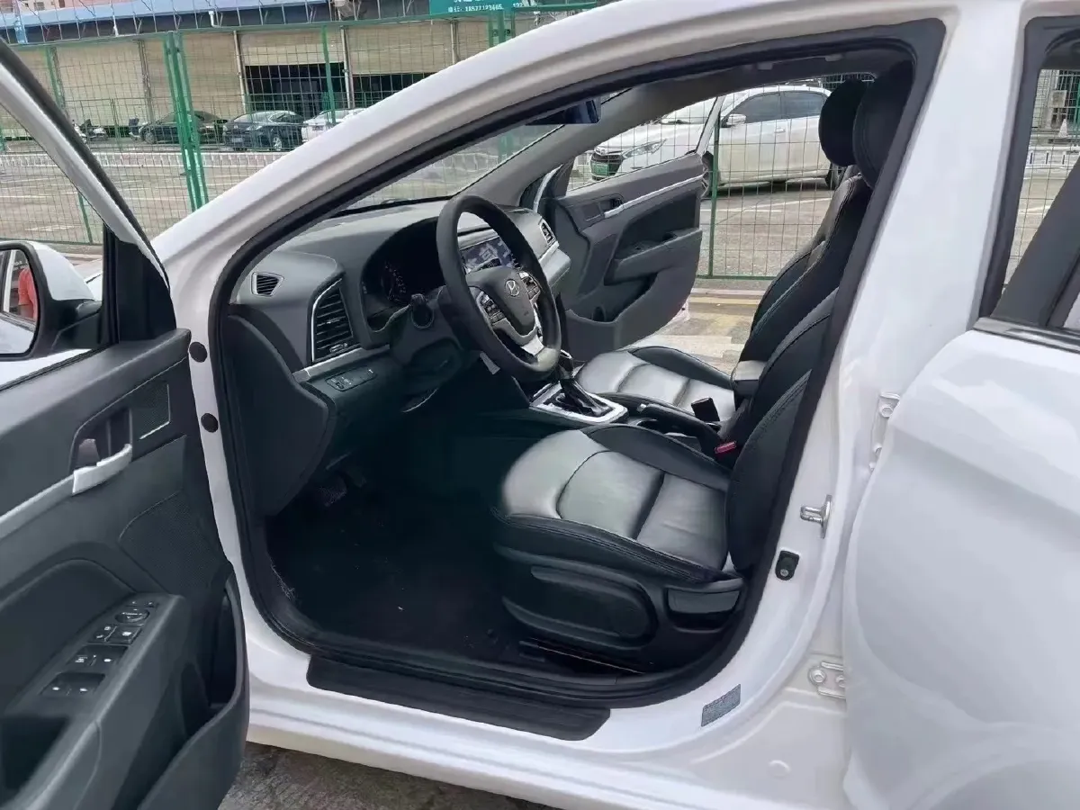 2016 Hyundai Elantra 1.6L 130HP L4 6AT,autocango,china used car exporter,china ev exporter,chinese used car exporter,chinese used ev exporter