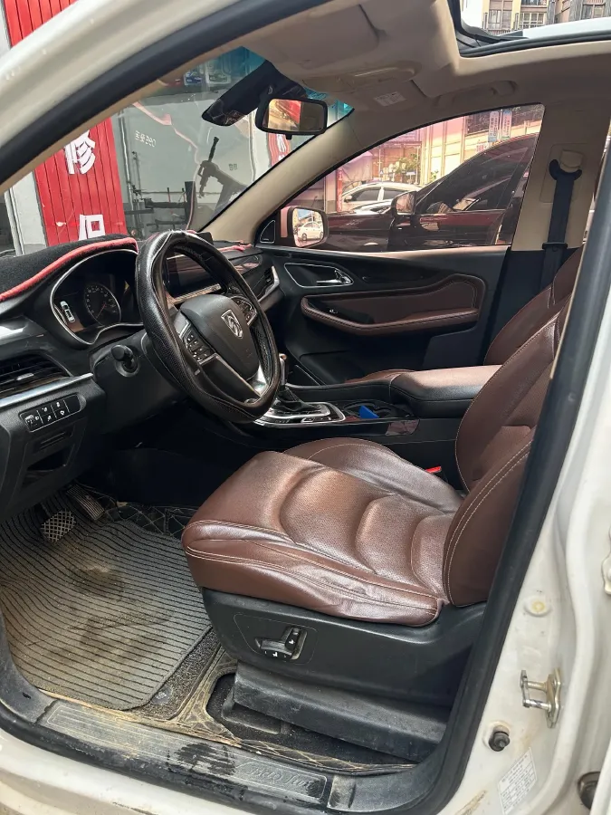 2017 BaoJun 560 1.5T 150HP L4 6DCT,autocango,china used car exporter,china ev exporter,chinese used car exporter,chinese used ev exporter