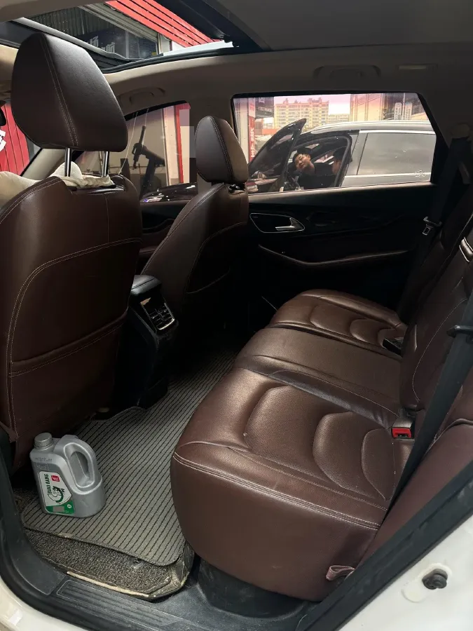 2017 BaoJun 560 1.5T 150HP L4 6DCT,autocango,china used car exporter,china ev exporter,chinese used car exporter,chinese used ev exporter