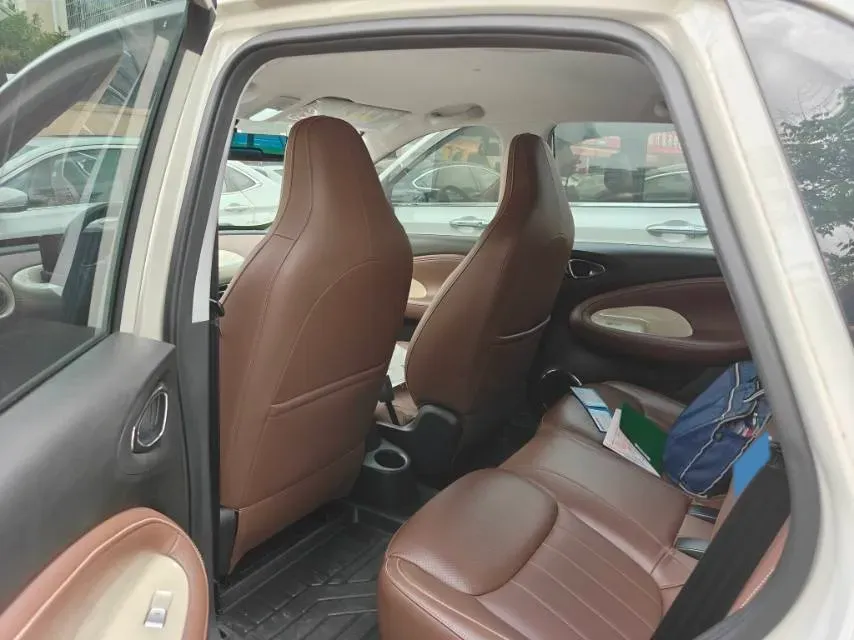 2023 WuLing BinGuo BEV 31.9KWH,autocango,china used car exporter,china ev exporter,chinese used car exporter,chinese used ev exporter