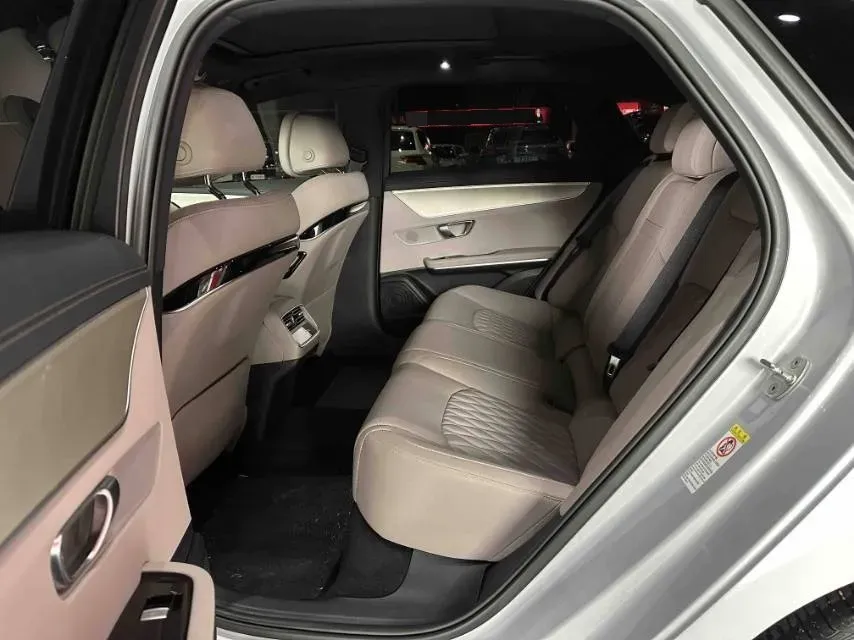 2025 BYD Han 1.5T 156HP L4 E-CVT PHEV,autocango,china used car exporter,china ev exporter,chinese used car exporter,chinese used ev exporter