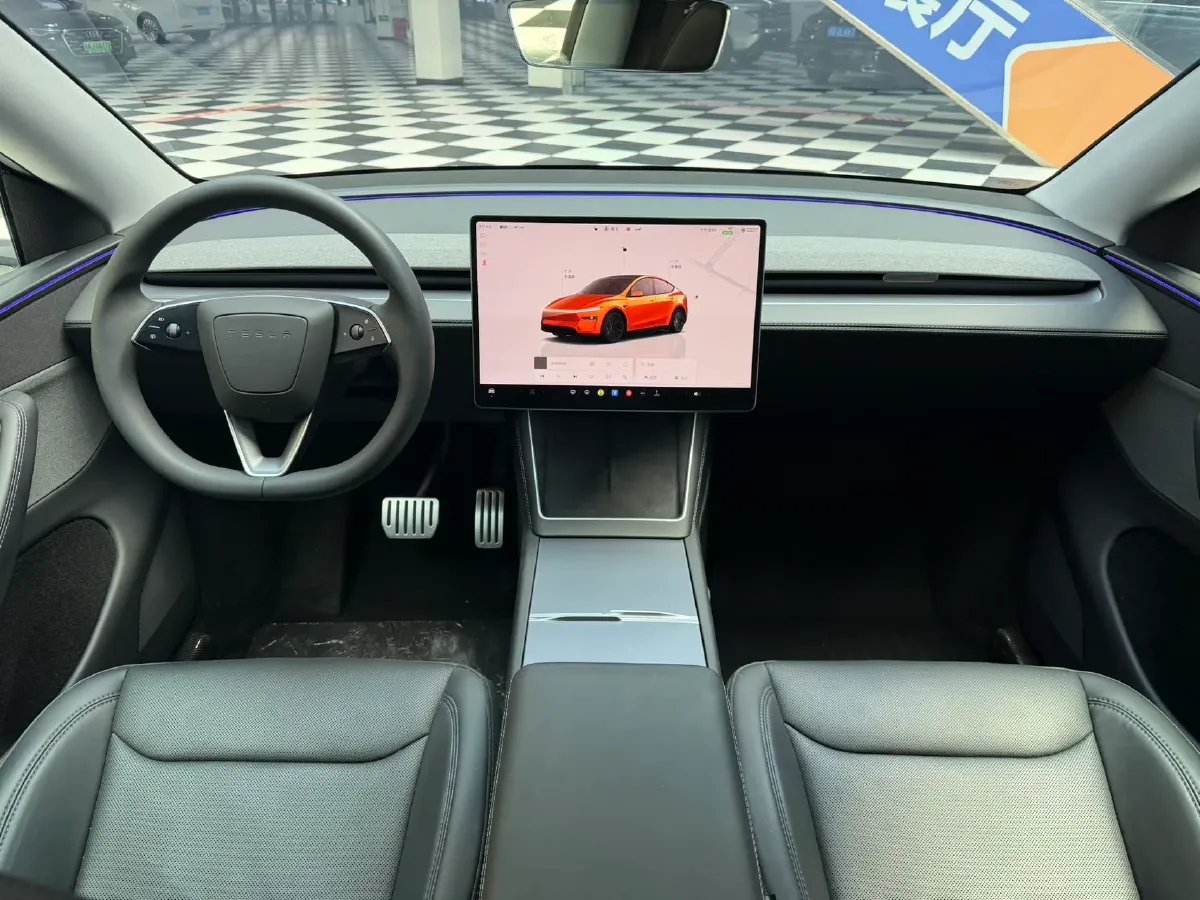 2025 Tesla Model Y BEV 62.5KWH,autocango,china used car exporter,china ev exporter,chinese used car exporter,chinese used ev exporter