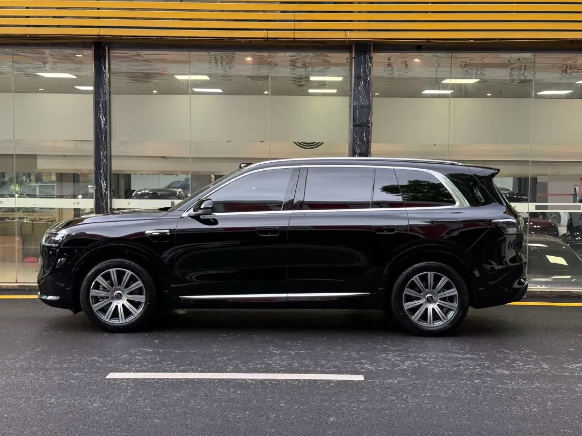 2025 AITO AITO M8 BEV,autocango,china used car exporter,china ev exporter,chinese used car exporter,chinese used ev exporter