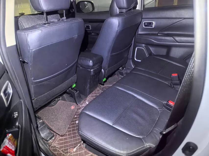 2018 Mitsubishi Outlander 2.0L 166HP L4 CVT,autocango,china used car exporter,china ev exporter,chinese used car exporter,chinese used ev exporter