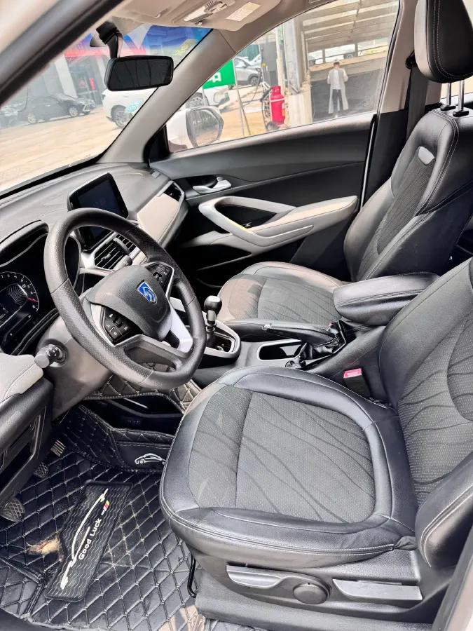 2017 BaoJun 510 1.5L 112HP L4 6MT,autocango,china used car exporter,china ev exporter,chinese used car exporter,chinese used ev exporter