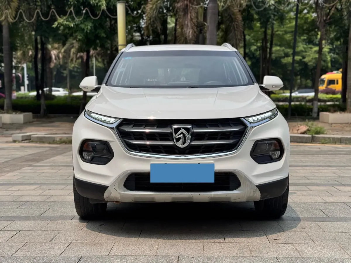 2017 BaoJun 510 1.5L 112HP L4 6MT,autocango,china used car exporter,china ev exporter,chinese used car exporter,chinese used ev exporter