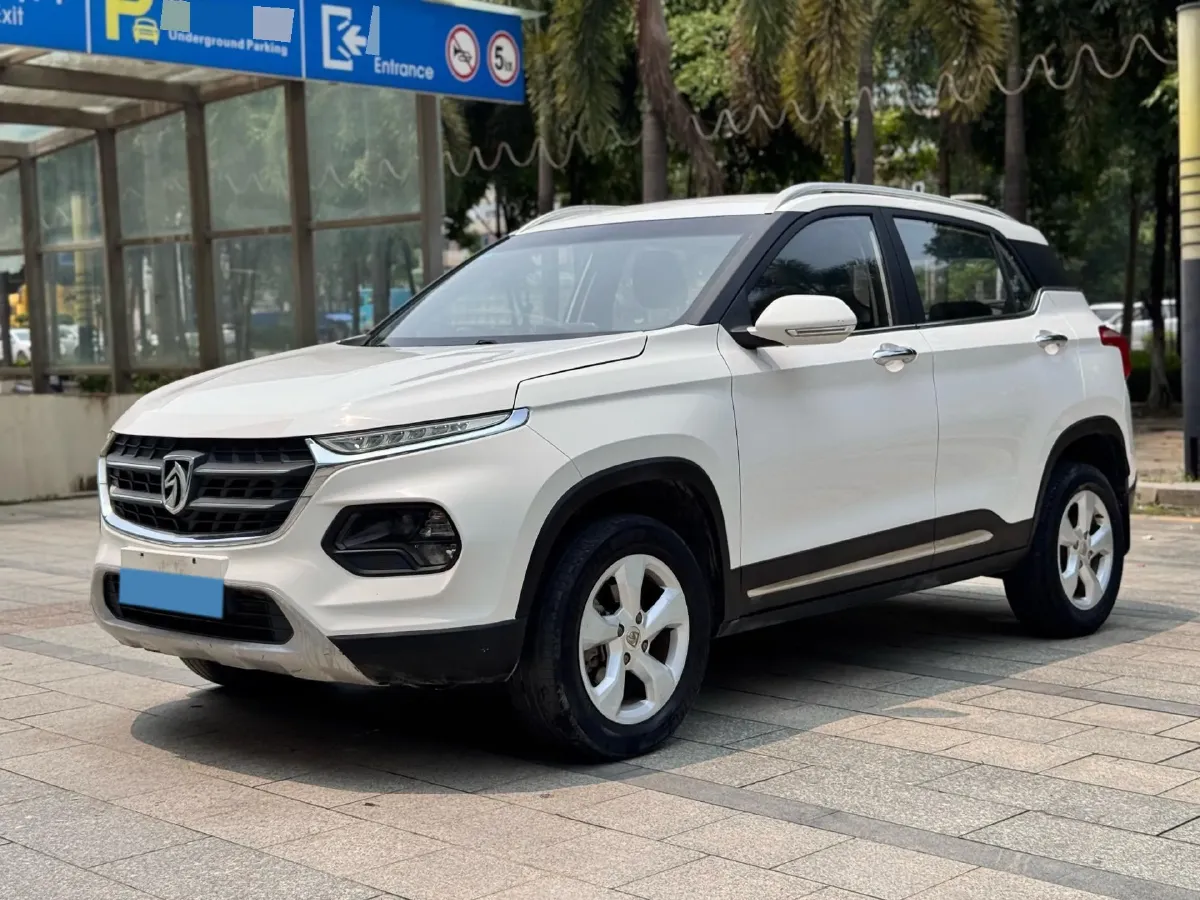 2017 BaoJun 510 1.5L 112HP L4 6MT,autocango,china used car exporter,china ev exporter,chinese used car exporter,chinese used ev exporter