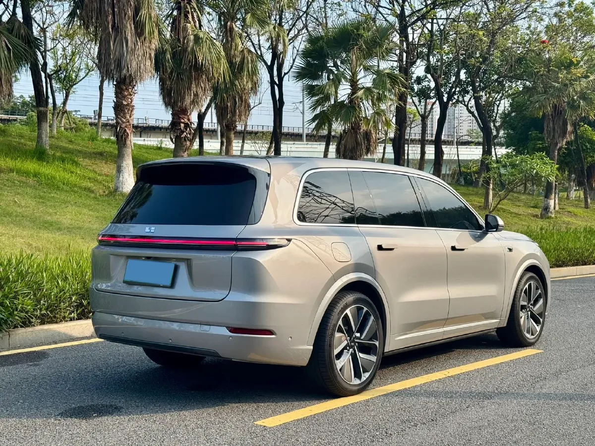 2024 Li L9 Range Extended 154HP REEV 52.3KWH,autocango,china used car exporter,china ev exporter,chinese used car exporter,chinese used ev exporter