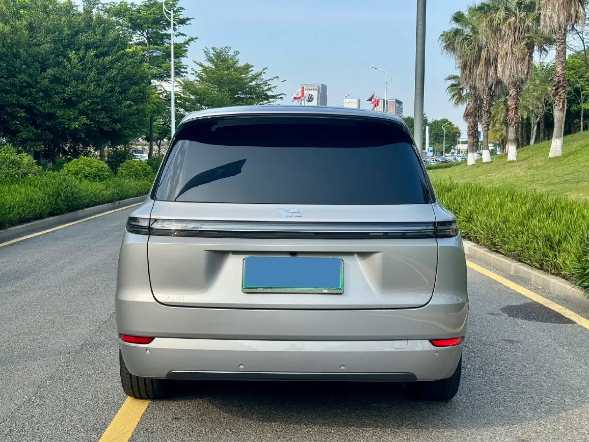 2024 Li L9 Range Extended 154HP REEV 52.3KWH,autocango,china used car exporter,china ev exporter,chinese used car exporter,chinese used ev exporter