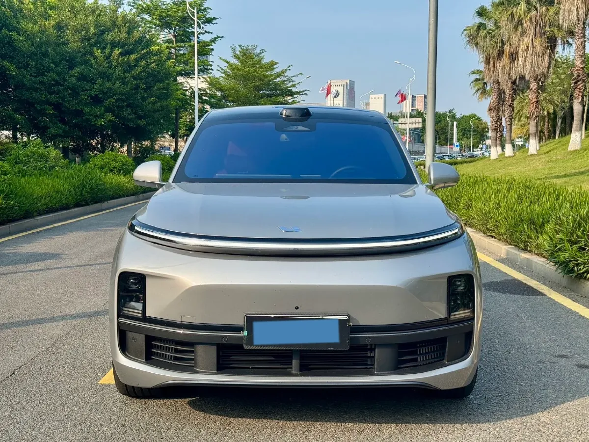 2024 Li L9 Range Extended 154HP REEV 52.3KWH,autocango,china used car exporter,china ev exporter,chinese used car exporter,chinese used ev exporter