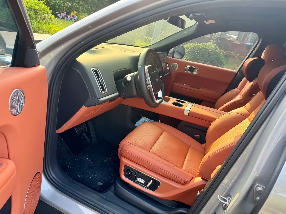 2024 Li L9 Range Extended 154HP REEV 52.3KWH,autocango,china used car exporter,china ev exporter,chinese used car exporter,chinese used ev exporter