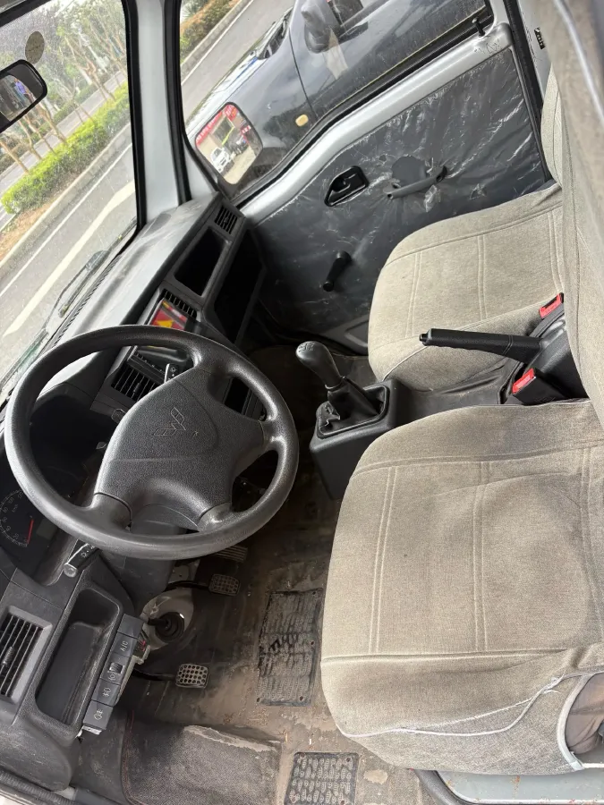 2021 WuLing RongGuang Mini Truck 1.2L 76HP L4 5MT,autocango,china used car exporter,china ev exporter,chinese used car exporter,chinese used ev exporter