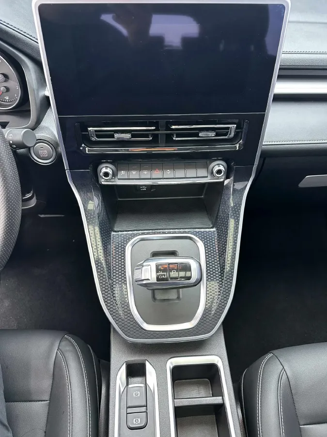 2021 Haval M6 1.5T 150HP L4 7DCT,autocango,china used car exporter,china ev exporter,chinese used car exporter,chinese used ev exporter