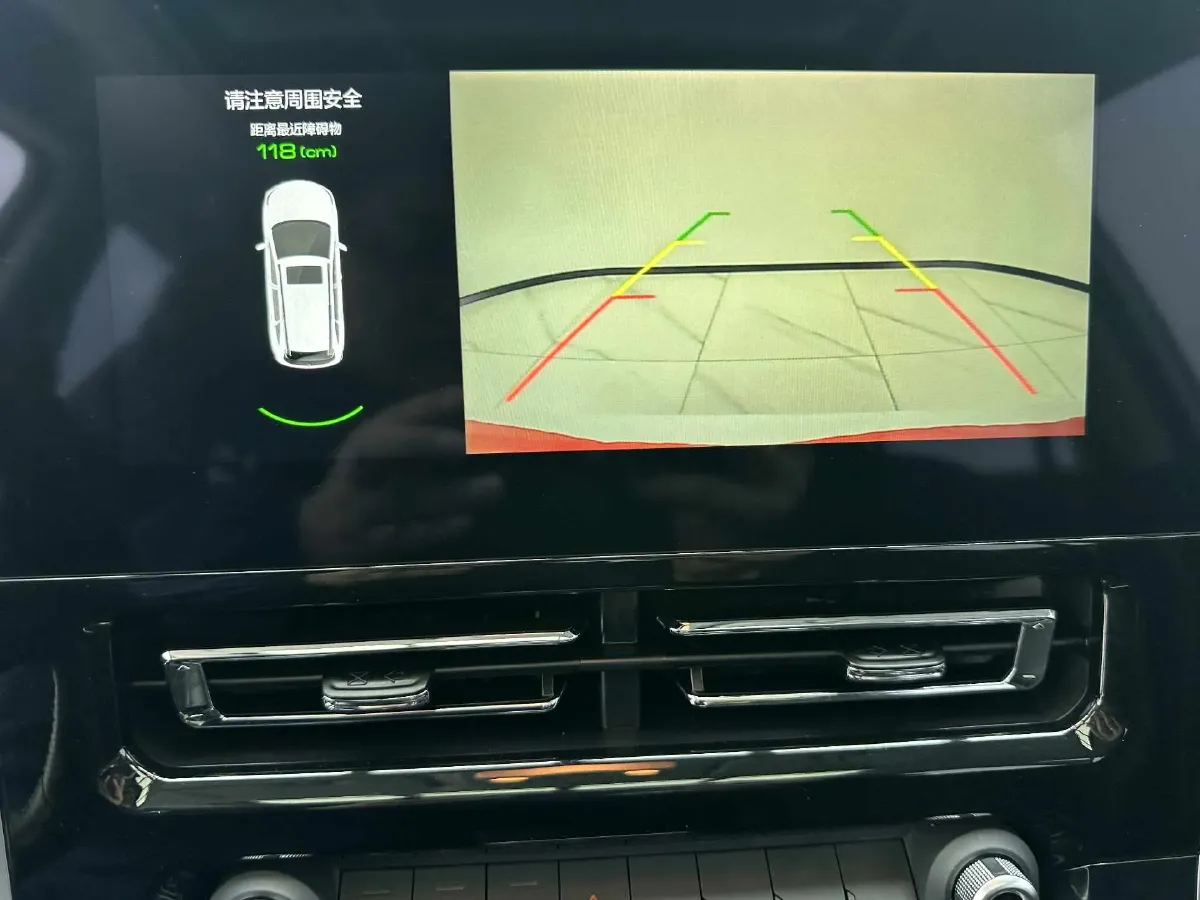 2021 Haval M6 1.5T 150HP L4 7DCT,autocango,china used car exporter,china ev exporter,chinese used car exporter,chinese used ev exporter