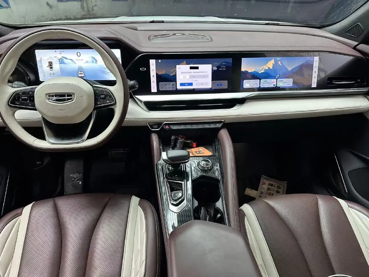 2021 Geely Monjaro 2.0T 218HP L4 7DCT,autocango,china used car exporter,china ev exporter,chinese used car exporter,chinese used ev exporter