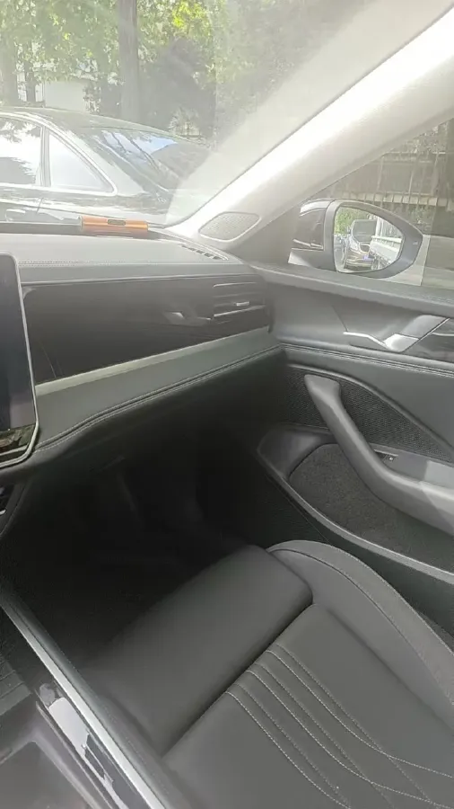 2024 Volkswagen Magotan 1.5T 160HP L4 7DCT,autocango,china used car exporter,china ev exporter,chinese used car exporter,chinese used ev exporter