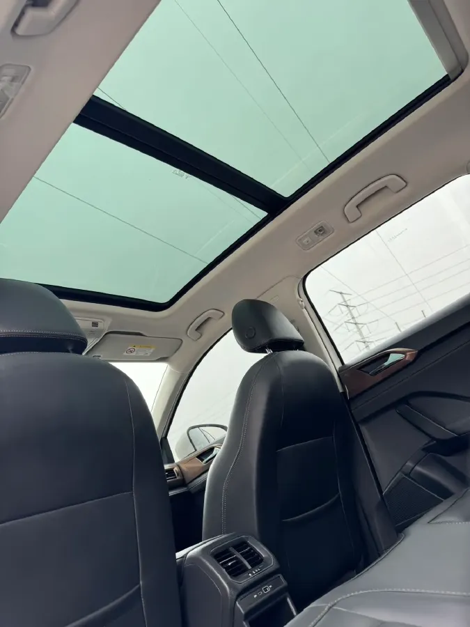 2021 Volkswagen Tharu 1.4T 150HP L4 7DCT,autocango,china used car exporter,china ev exporter,chinese used car exporter,chinese used ev exporter