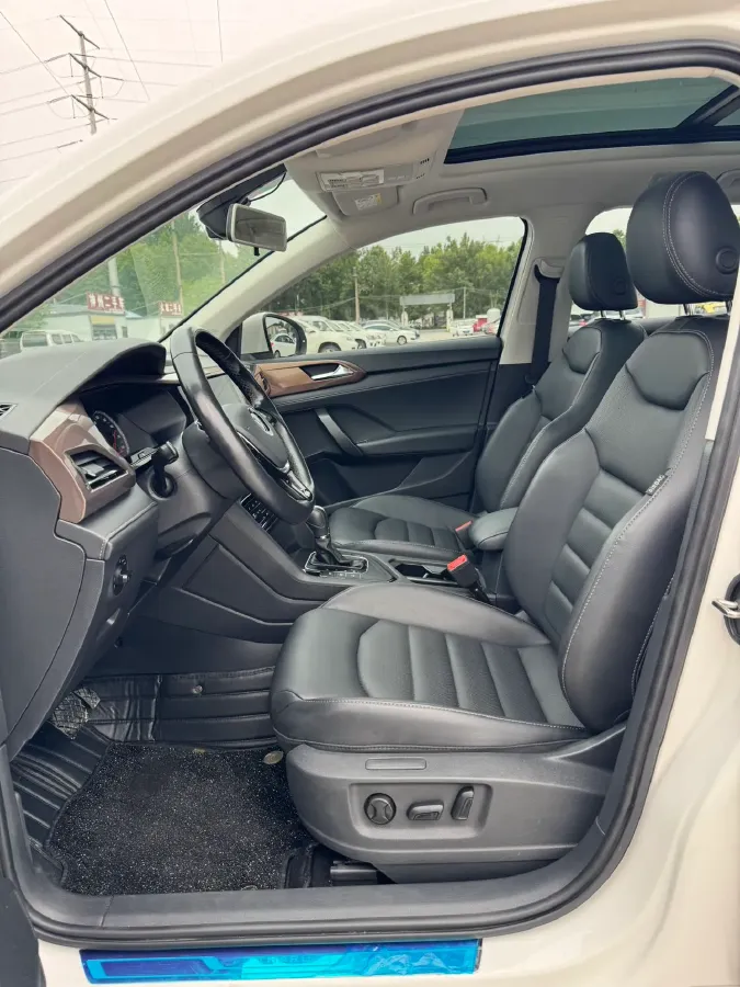 2021 Volkswagen Tharu 1.4T 150HP L4 7DCT,autocango,china used car exporter,china ev exporter,chinese used car exporter,chinese used ev exporter