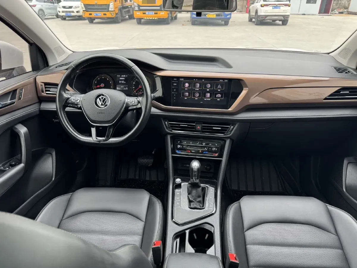 2021 Volkswagen Tharu 1.4T 150HP L4 7DCT,autocango,china used car exporter,china ev exporter,chinese used car exporter,chinese used ev exporter