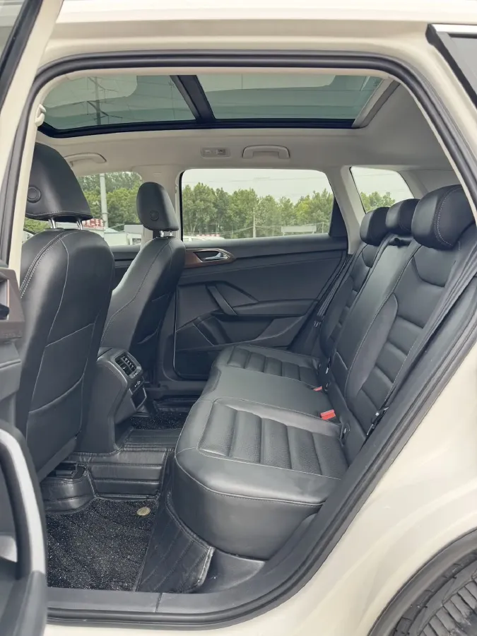 2021 Volkswagen Tharu 1.4T 150HP L4 7DCT,autocango,china used car exporter,china ev exporter,chinese used car exporter,chinese used ev exporter