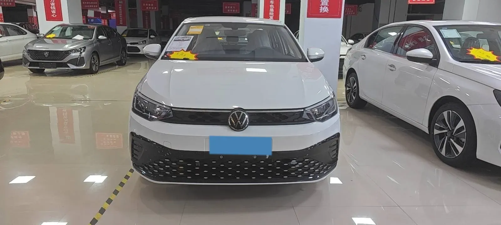 2025 Ruichi Auto EC75 BEV 41.85KWH,autocango,china used car exporter,china ev exporter,chinese used car exporter,chinese used ev exporter