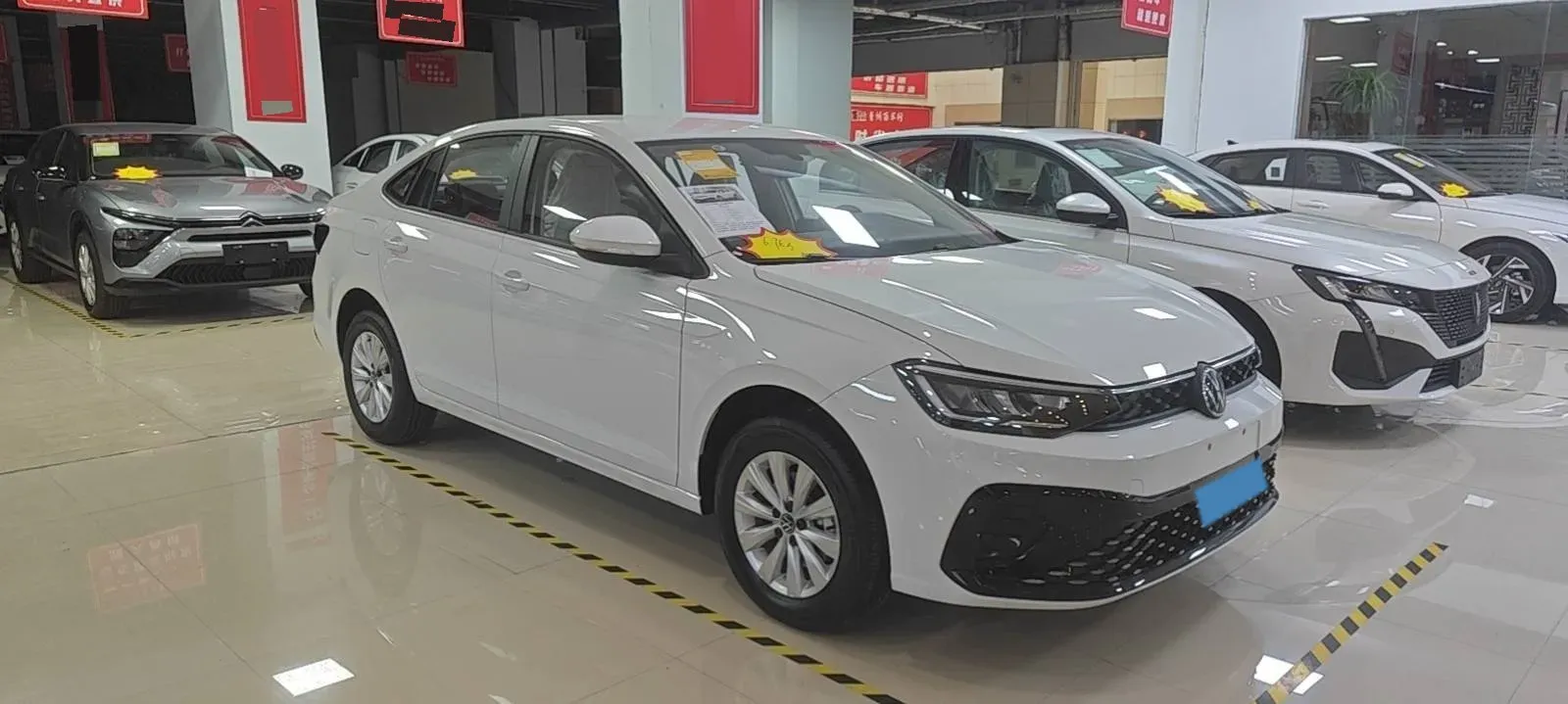 2025 Ruichi Auto EC75 BEV 41.85KWH,autocango,china used car exporter,china ev exporter,chinese used car exporter,chinese used ev exporter