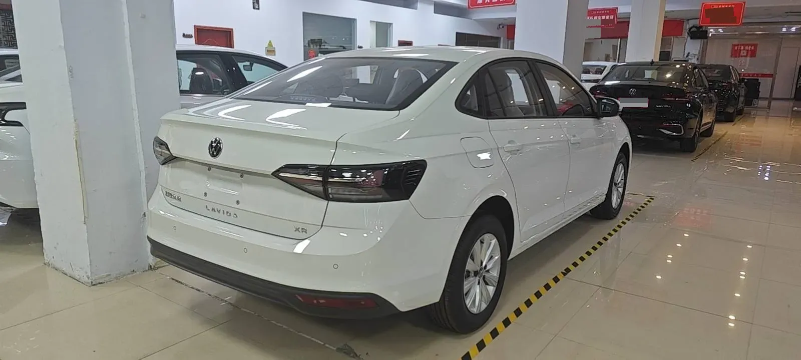 2025 Ruichi Auto EC75 BEV 41.85KWH,autocango,china used car exporter,china ev exporter,chinese used car exporter,chinese used ev exporter
