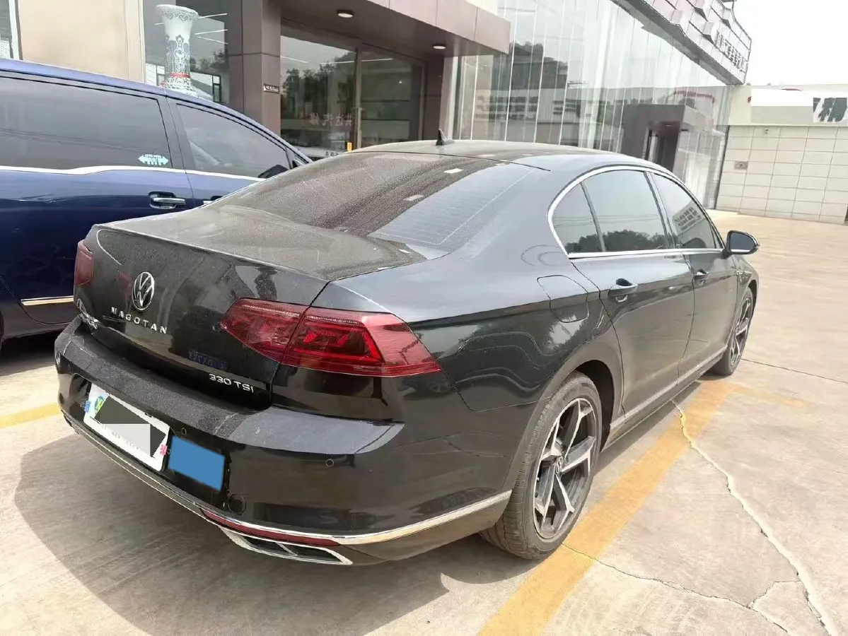 2020 Volkswagen Magotan 2.0T 186HP L4 7DCT,autocango,china used car exporter,china ev exporter,chinese used car exporter,chinese used ev exporter