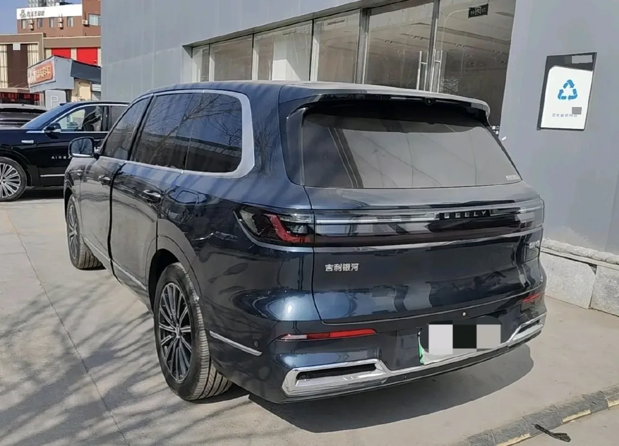 2025 Volkswagen Tiguan L 2.0T 220HP L4 7DCT,autocango,china used car exporter,china ev exporter,chinese used car exporter,chinese used ev exporter